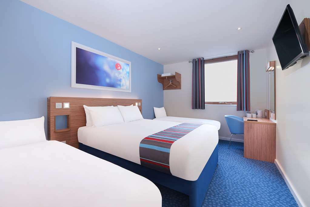 Travelodge Milton Keynes Old Stratford Ruang foto